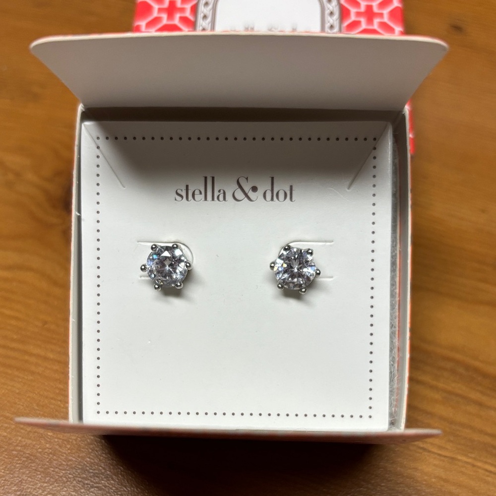 Stella & Dot Sparkle Diamond Stud Earrings